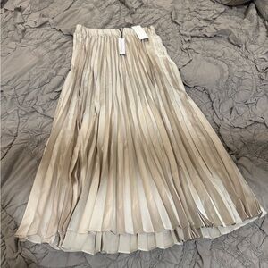 Sanctuary Cream pleated midi skirt NWT size XS